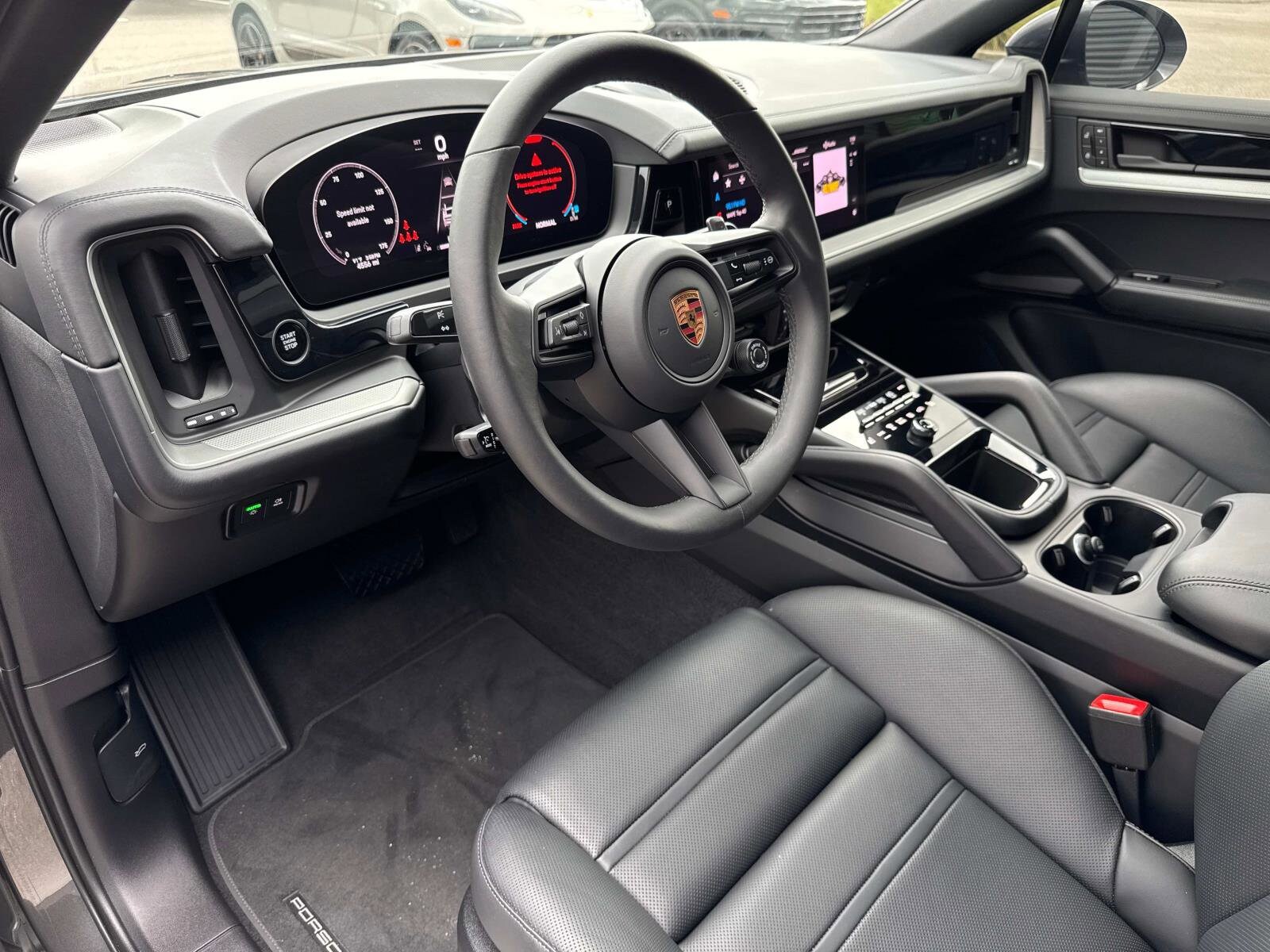 2025 Porsche Cayenne Coupe photo 2