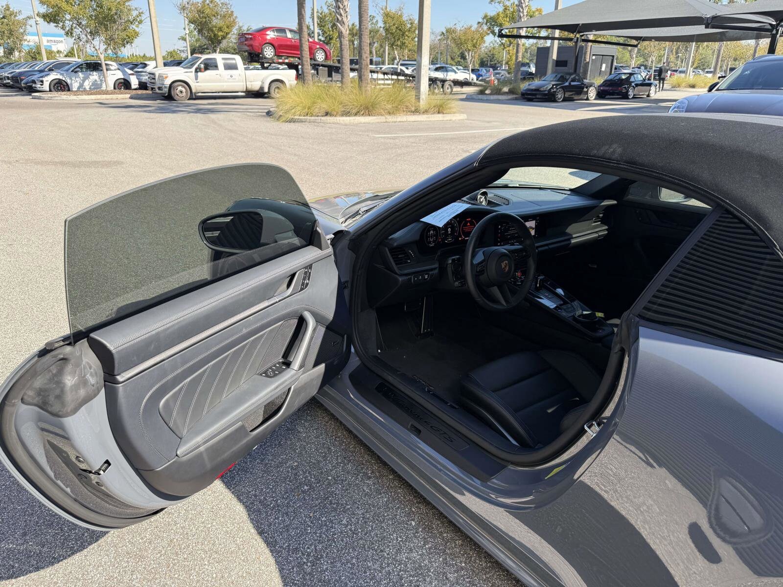 2025 Porsche 911 4 GTS photo 4