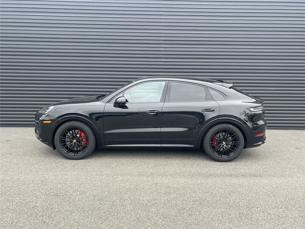 New 2026 Porsche Cayenne GTS