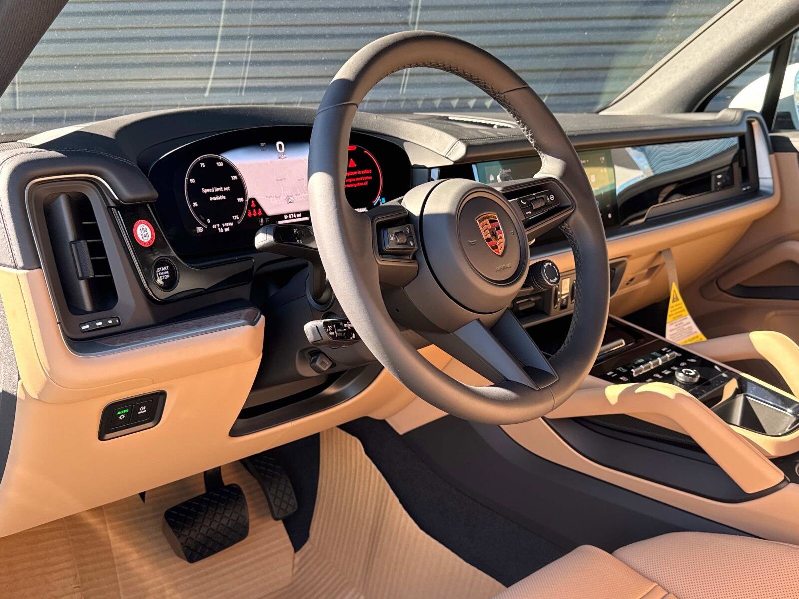 2025 Porsche Cayenne photo 4