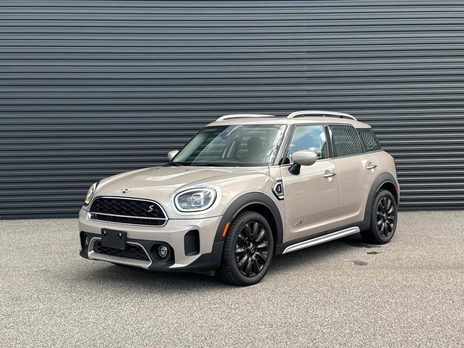 2024 MINI Countryman S's photo