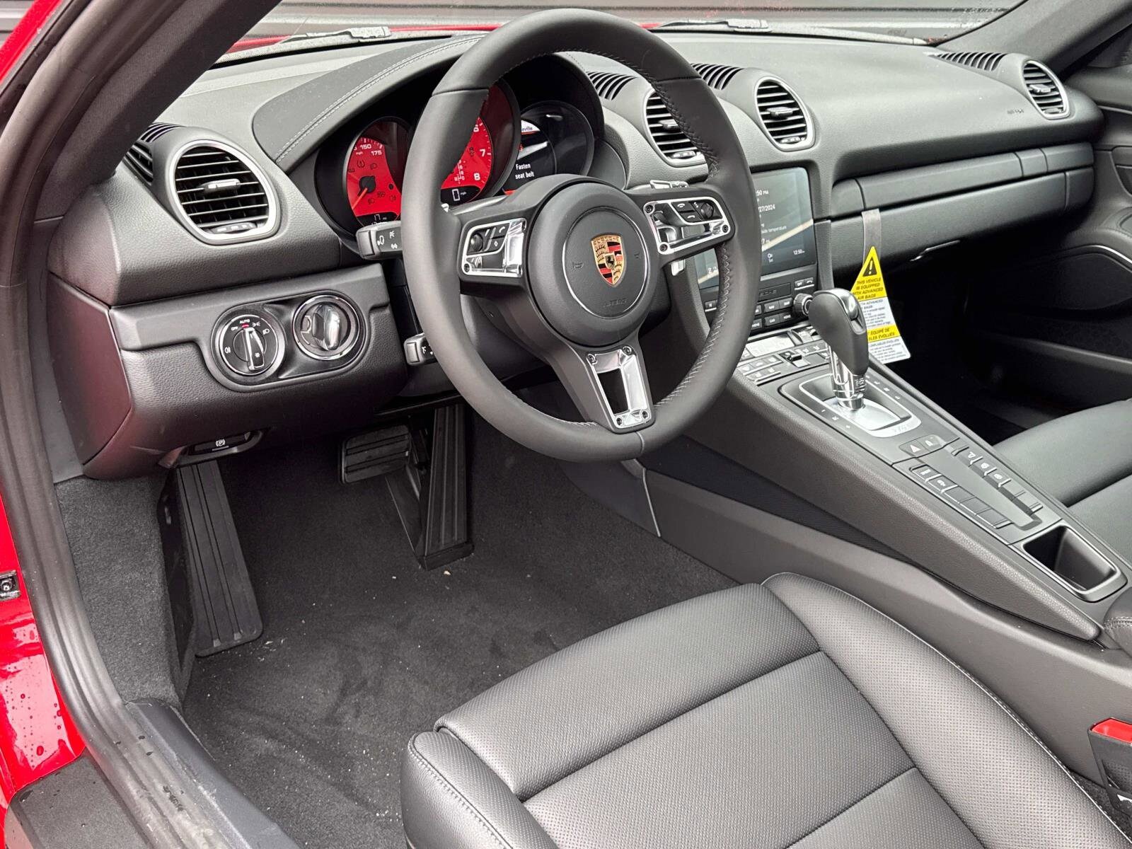 2025 Porsche Cayman S photo 4