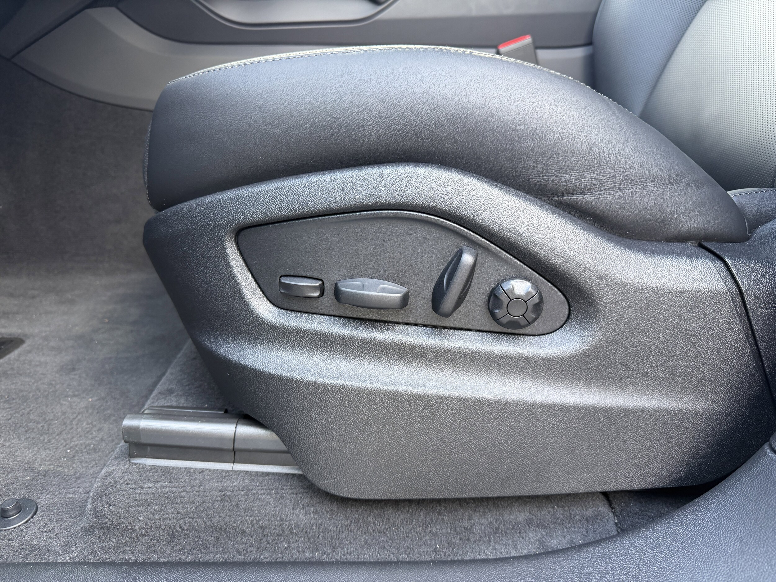 2026 Porsche Cayenne Base - Photo 14