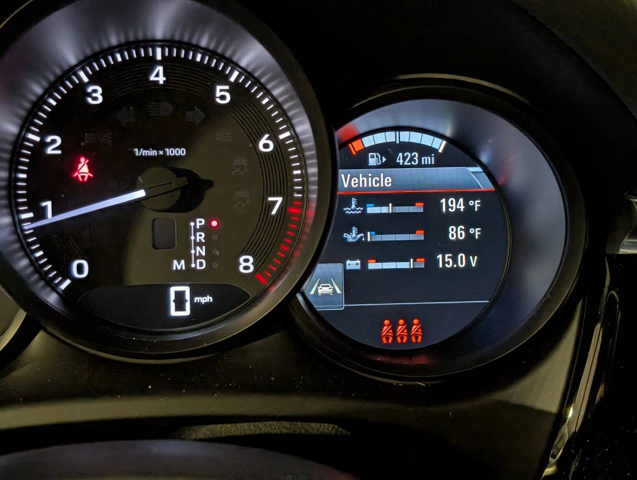 2025 Porsche Macan - Photo 34