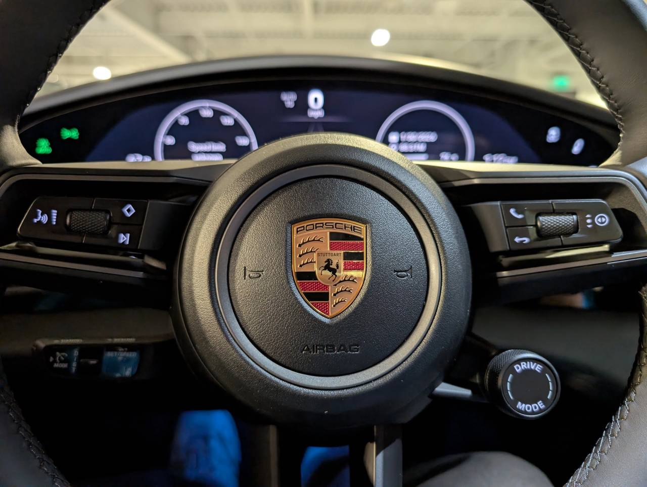2026 Porsche Taycan Base - Photo 30