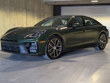 2025 Porsche Panamera 4