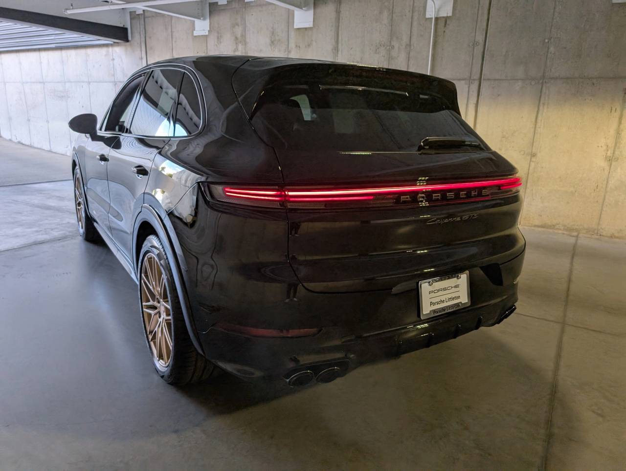 2026 Porsche Cayenne GTS photo 2