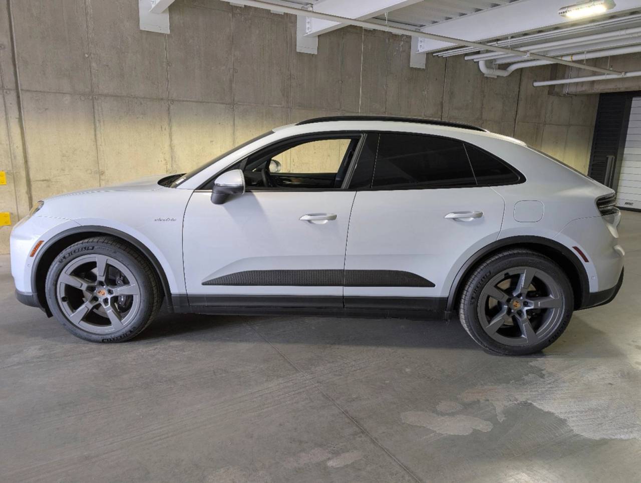 Certified 2024 Porsche Macan Base with VIN WP1AA2XA5RL003060 for sale in Littleton, CO