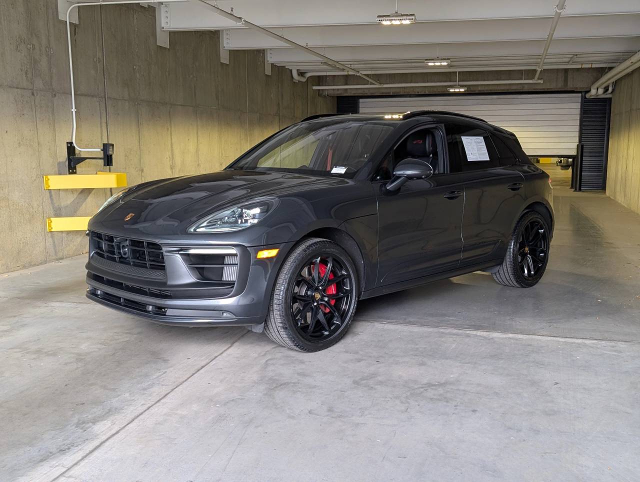 2024 Porsche Macan GTS's photo