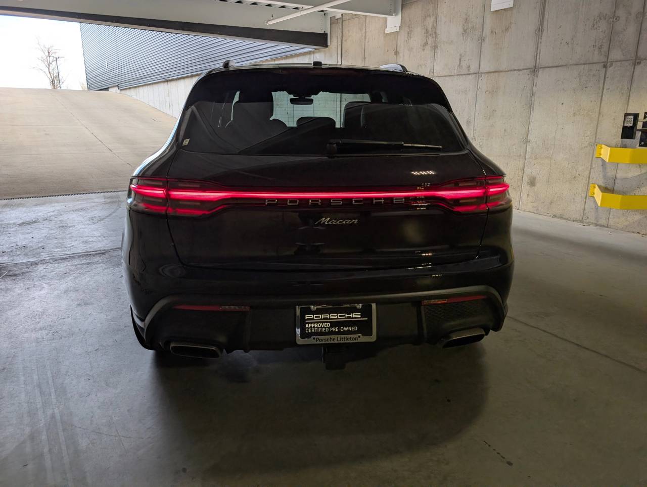 2025 Porsche Macan - Photo 8