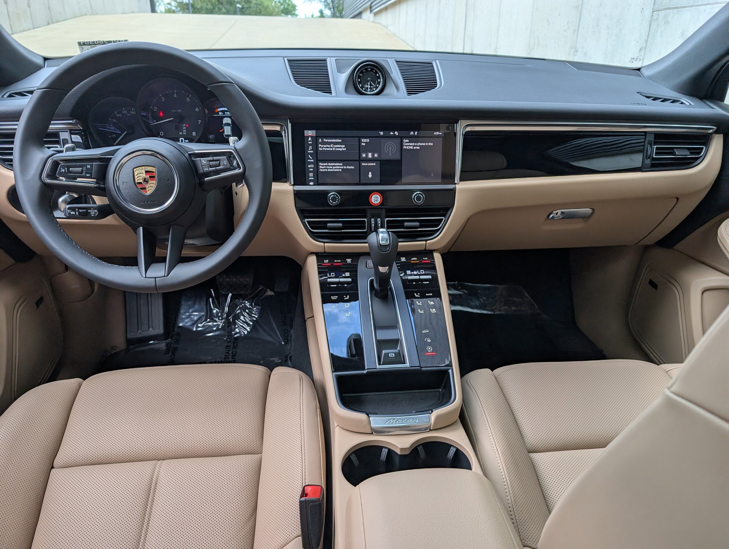 2025 Porsche Macan - Photo 6