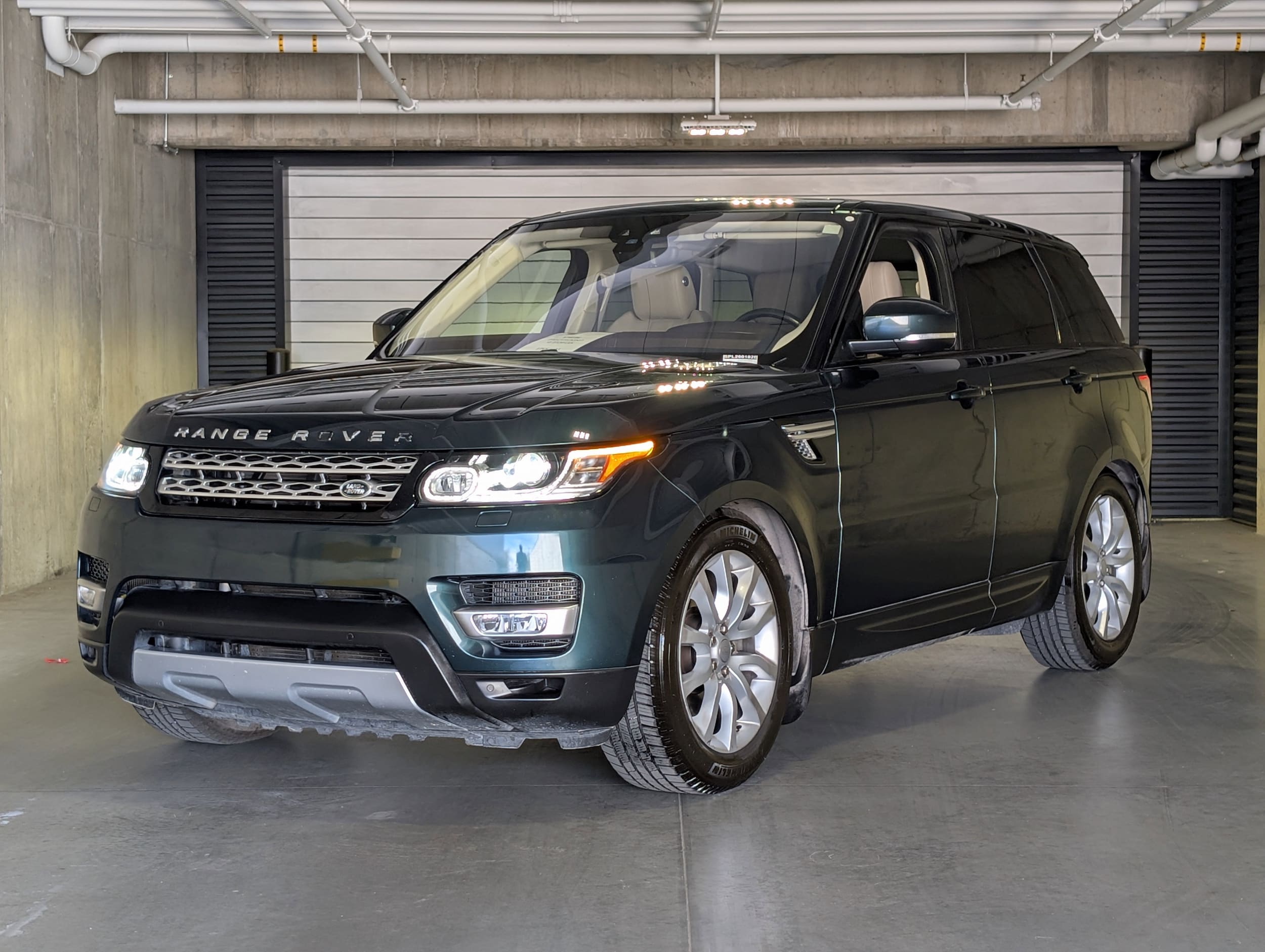 2017 Land Rover Range Rover Sport HSE