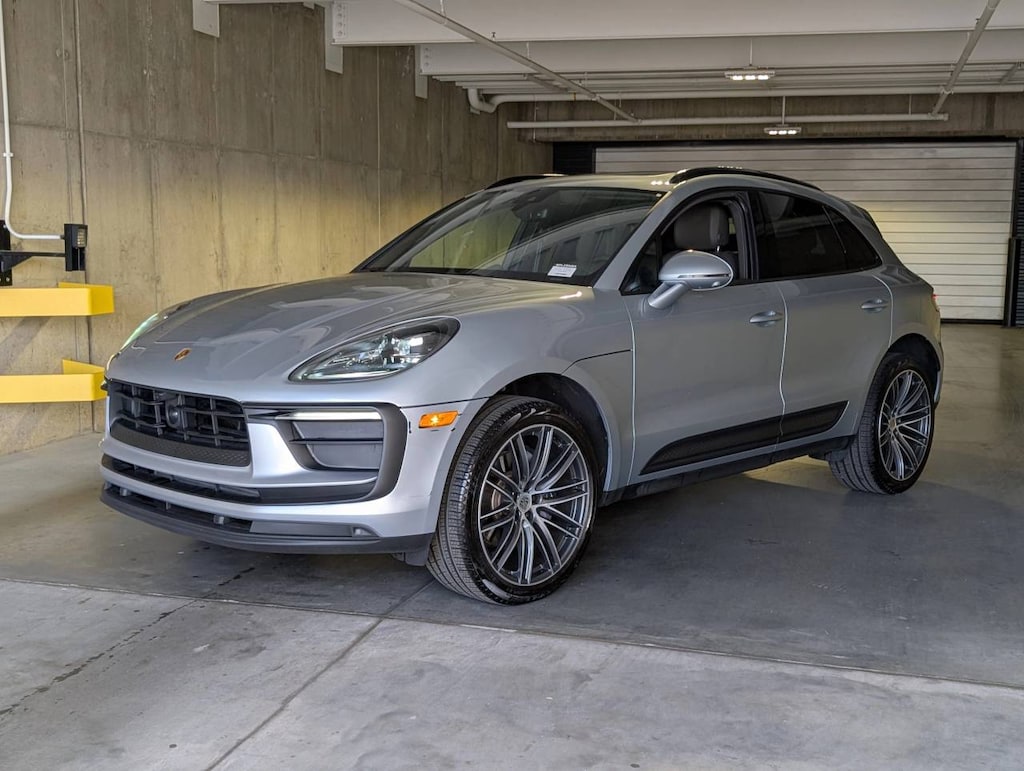 Certified 2025 Porsche Macan  SUV