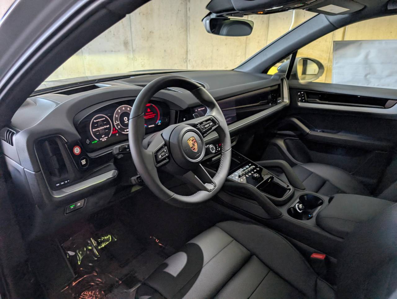 2026 Porsche Cayenne photo 4