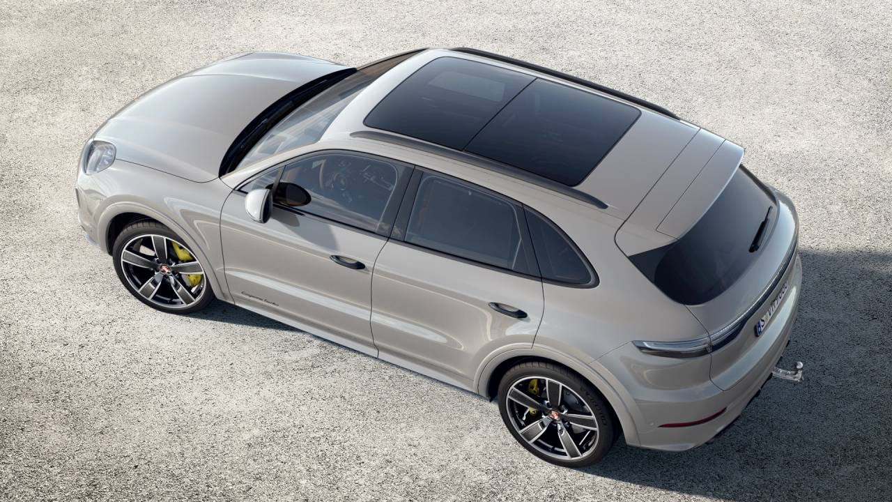 2022 Porsche Cayenne Turbo photo 4