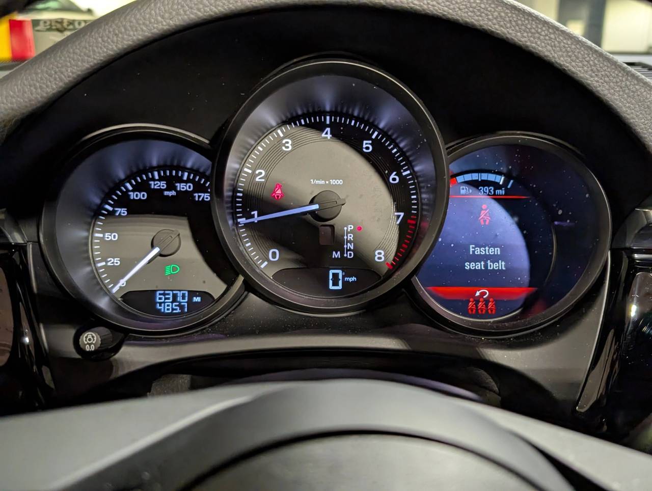 2025 Porsche Macan - Photo 28