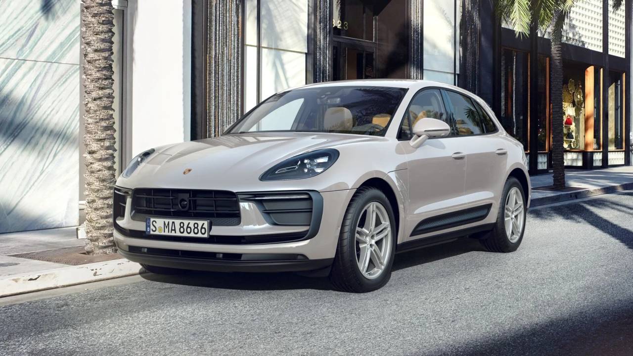 2025 Porsche Macan's photo