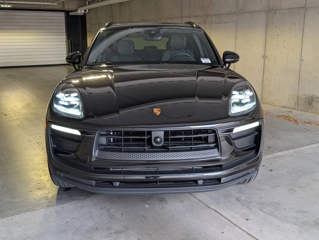 2025 Porsche Macan - Photo 12
