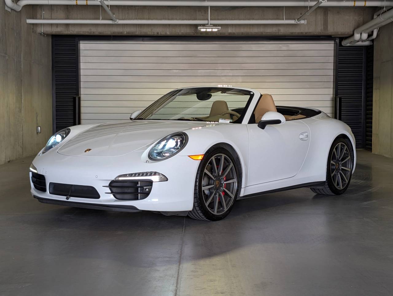2014 Porsche 911 Carrera 4S Cabriolet's photo