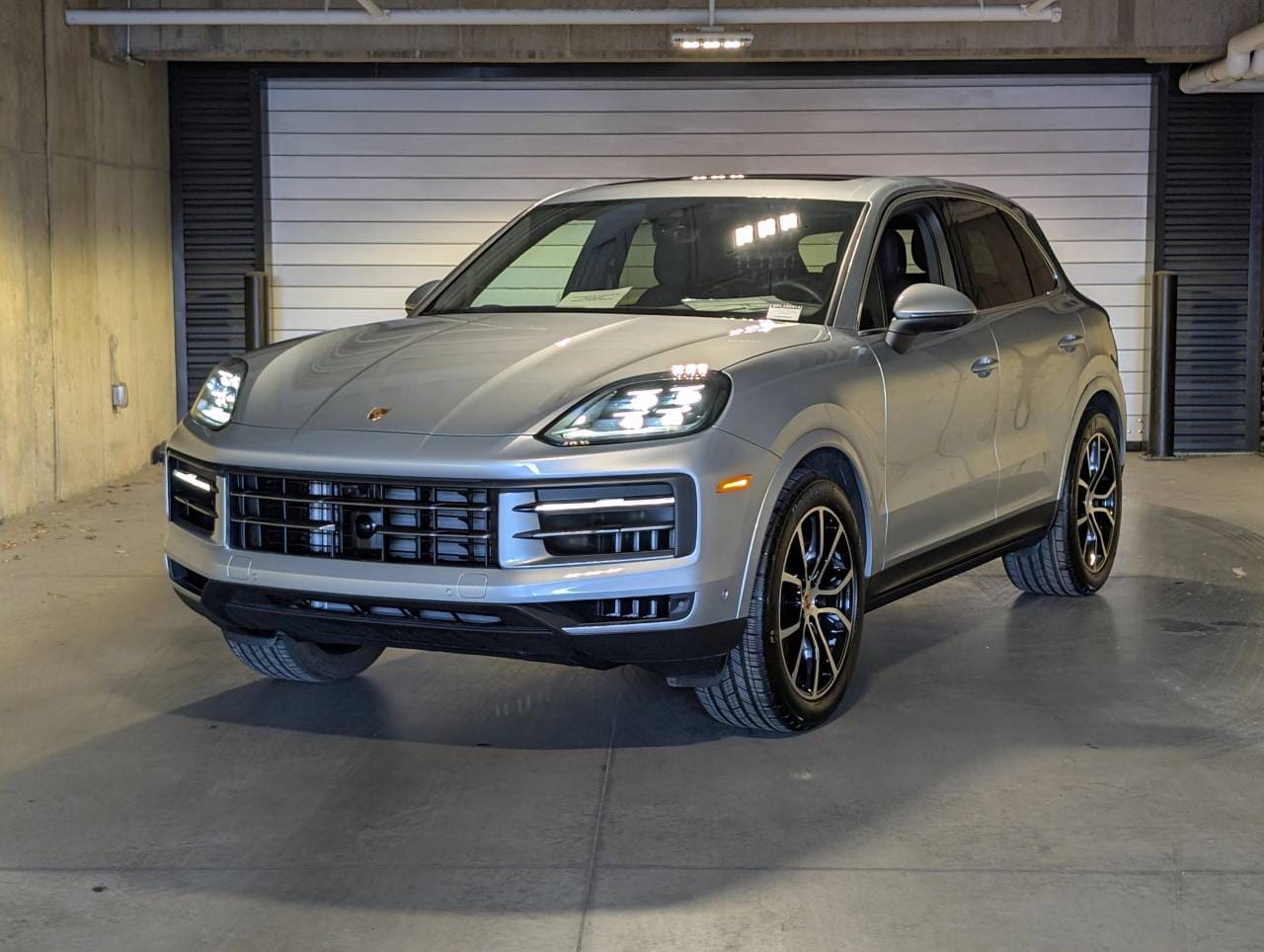 2025 Porsche Cayenne Base