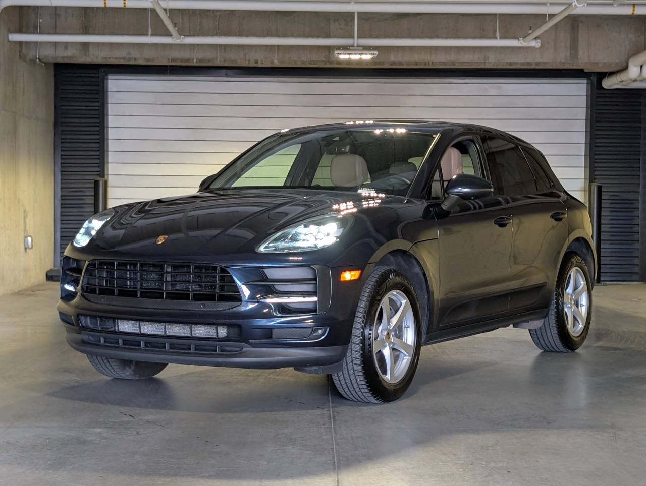 2020 Porsche Macan Base