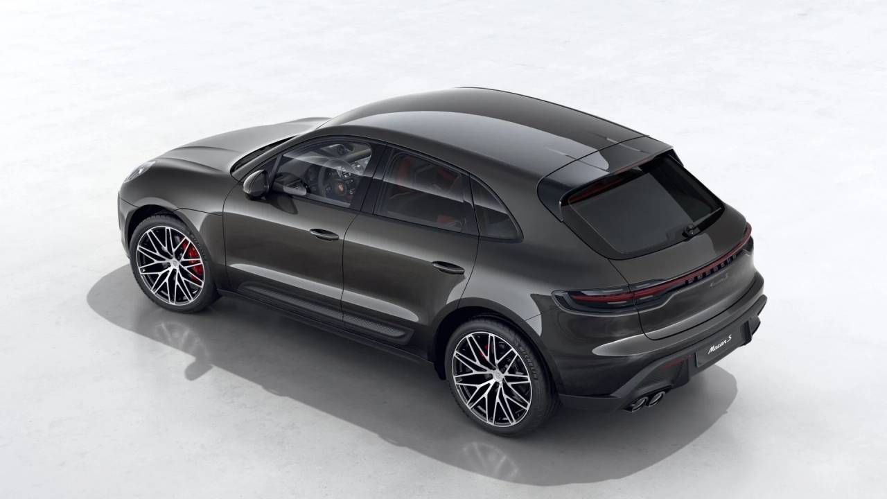 2026 Porsche Macan S photo 4