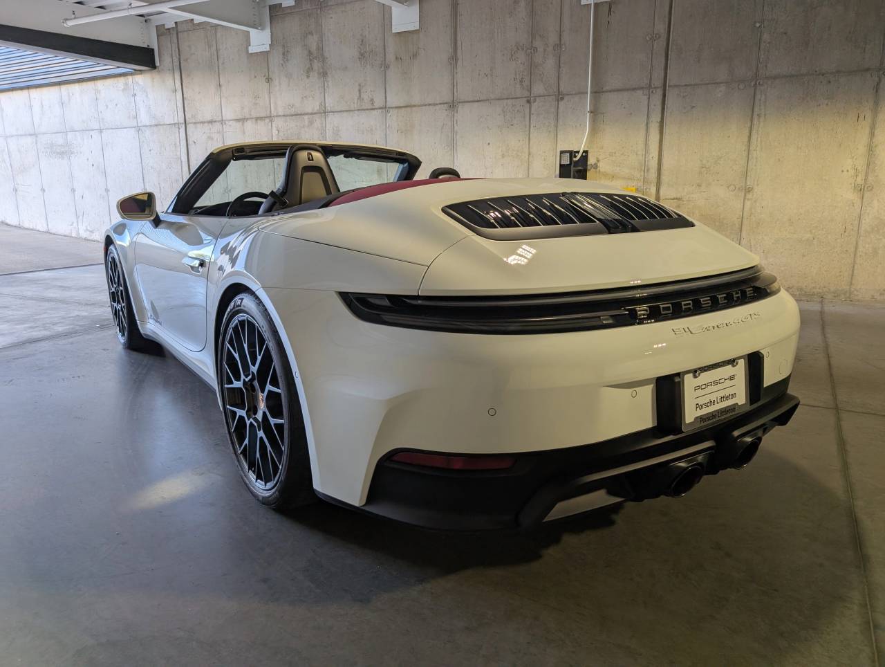 2026 Porsche 911 4 GTS photo 3