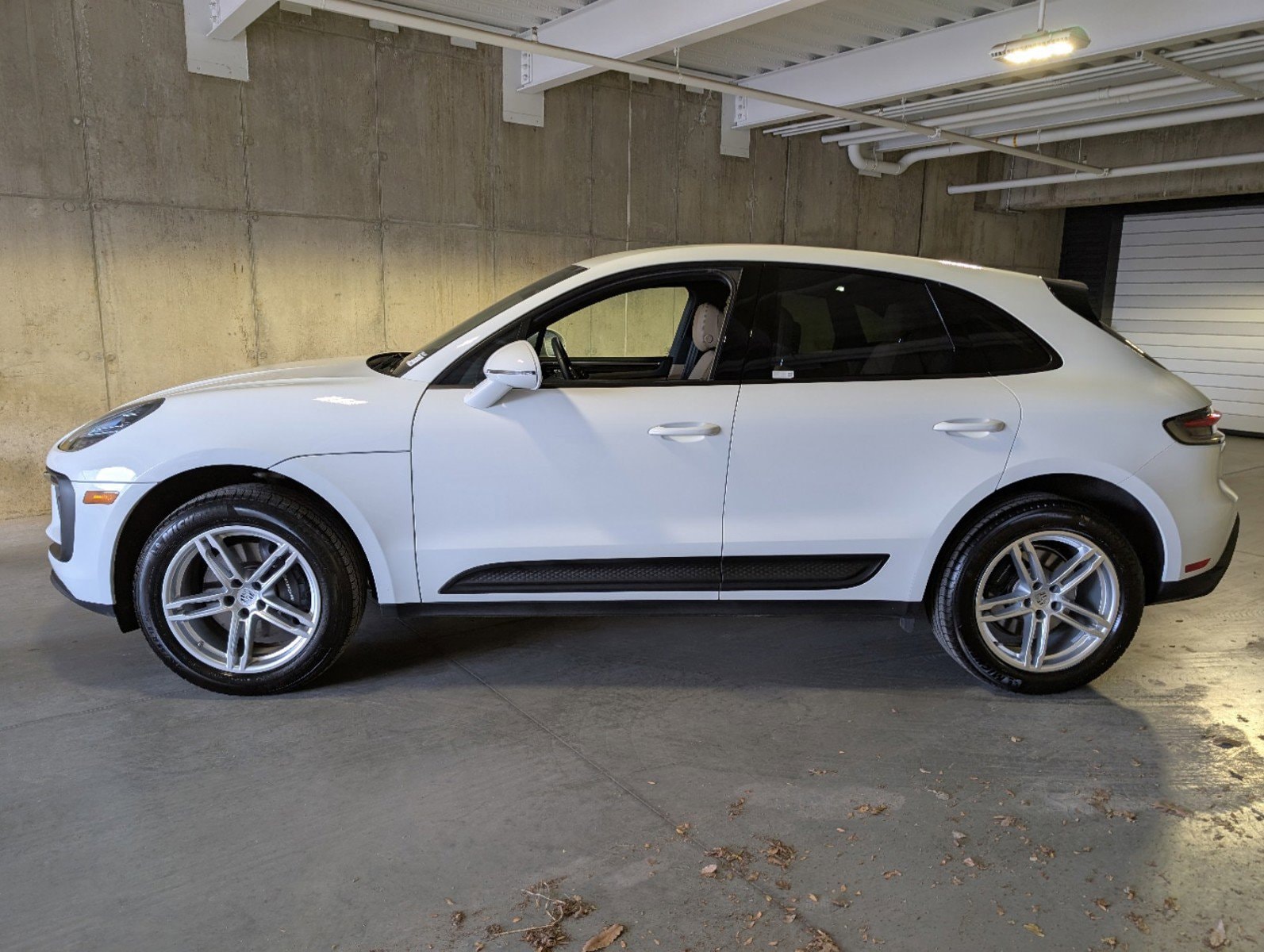 Certified 2024 Porsche Macan Base with VIN WP1AA2A58RLB20274 for sale in Littleton, CO