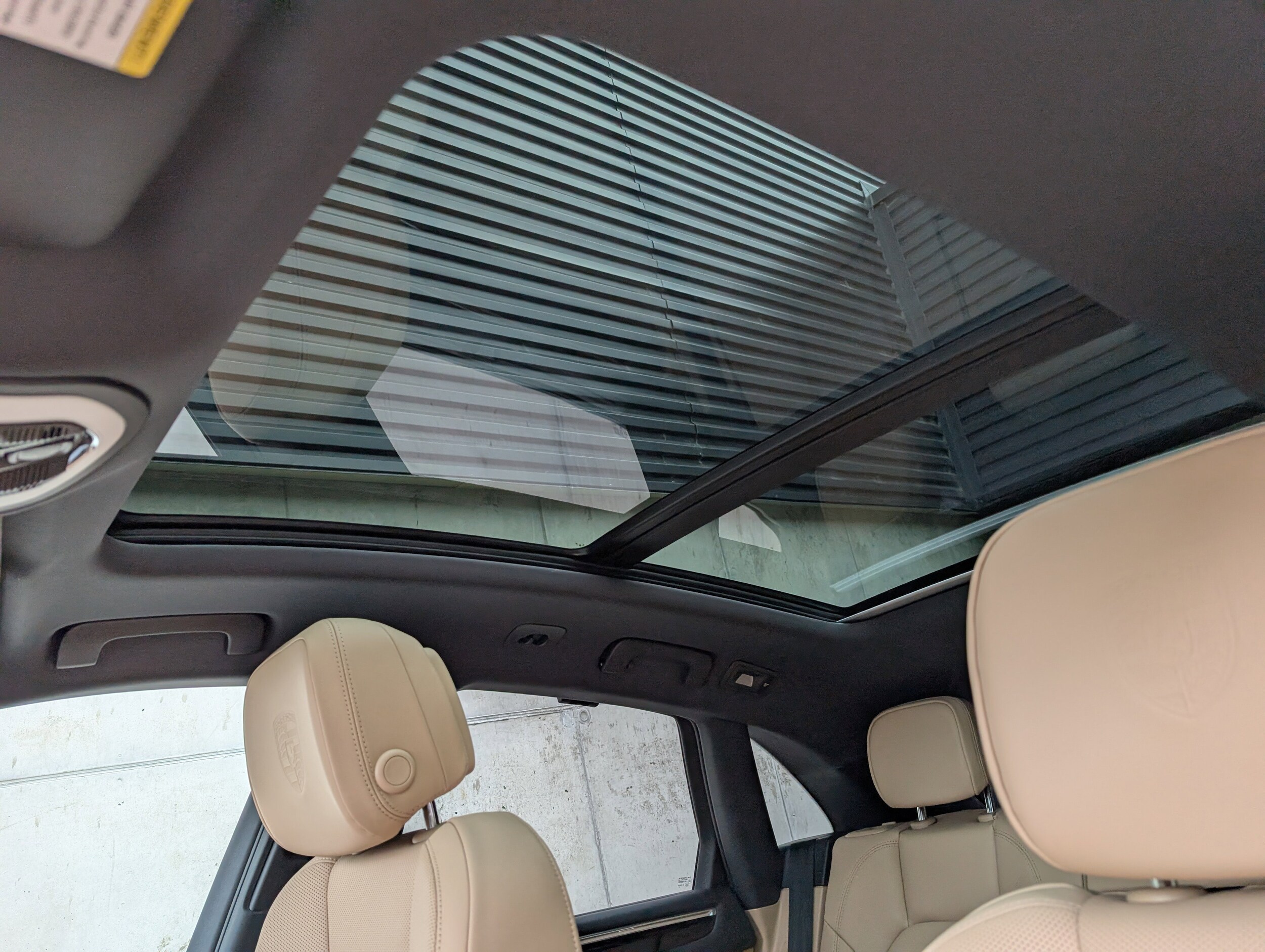 2025 Porsche Macan - Photo 21