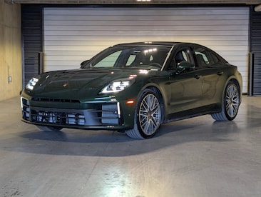 2026 Porsche Panamera 4