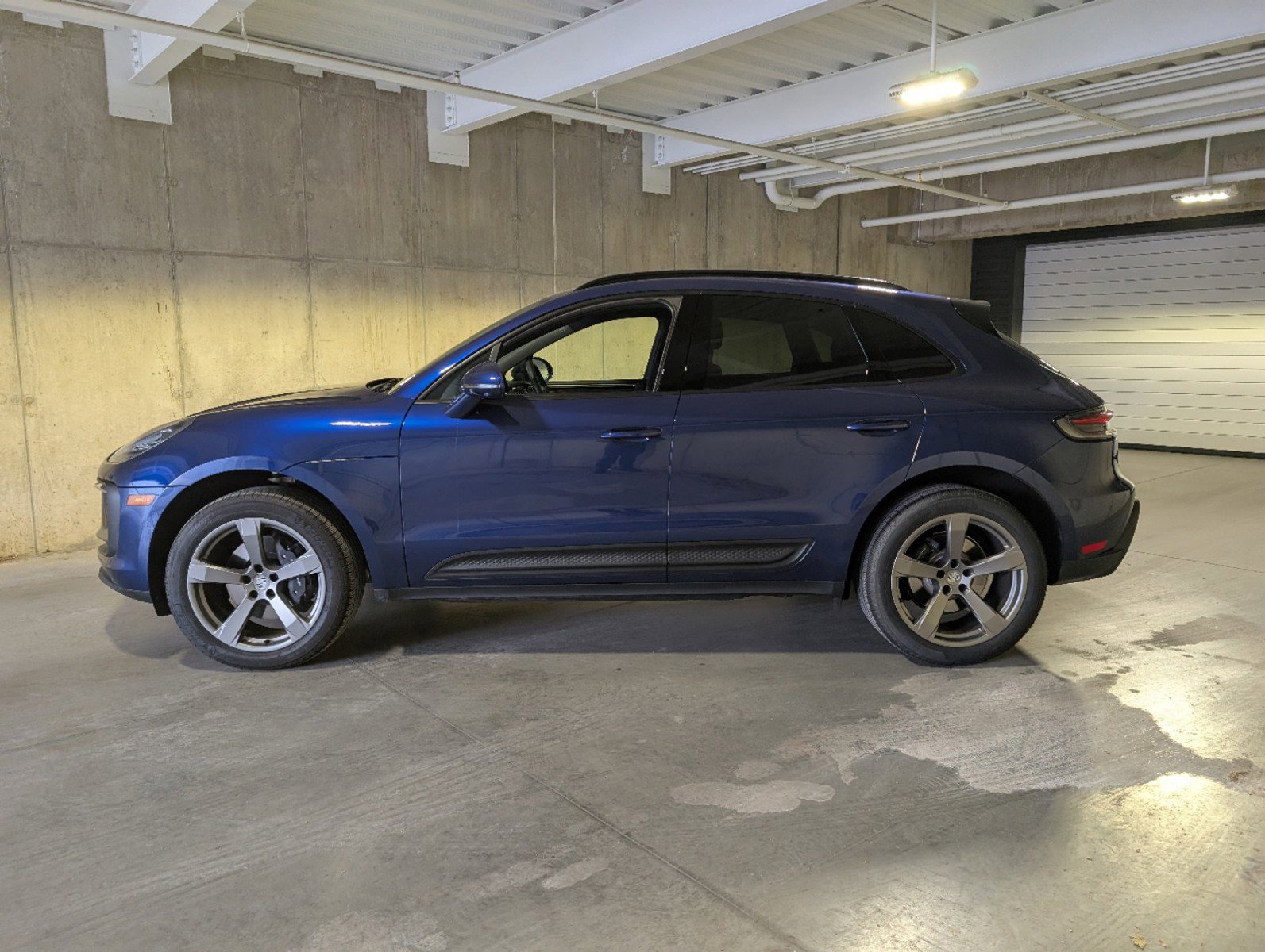 Used 2024 Porsche Macan Base with VIN WP1AA2A59RLB17352 for sale in Littleton, CO