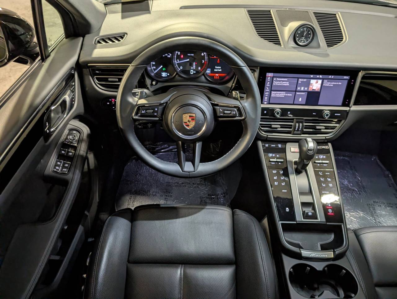 2025 Porsche Macan - Photo 7