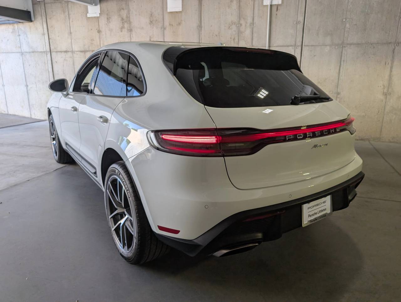 2026 Porsche Macan T photo 3