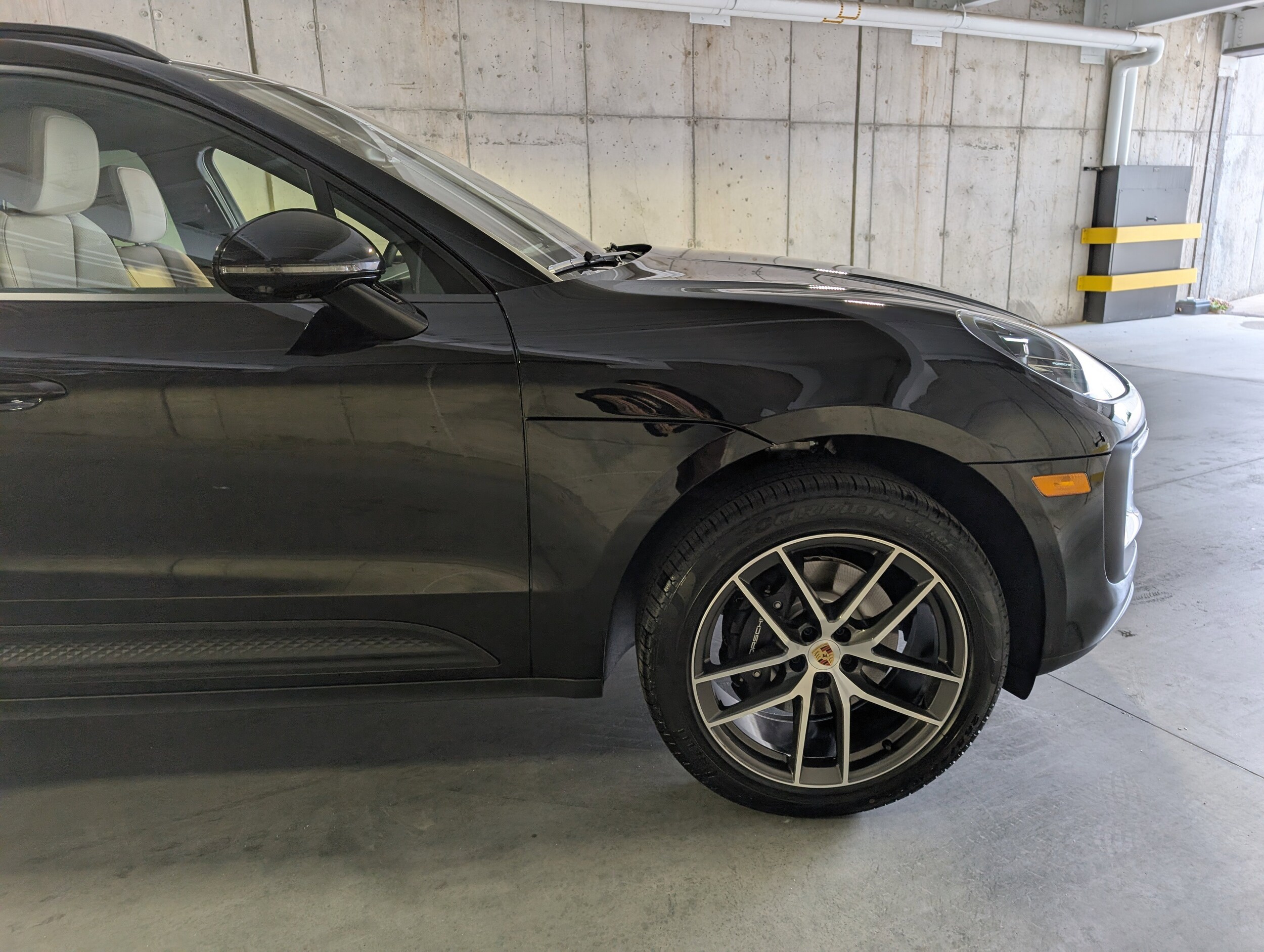 2025 Porsche Macan - Photo 13