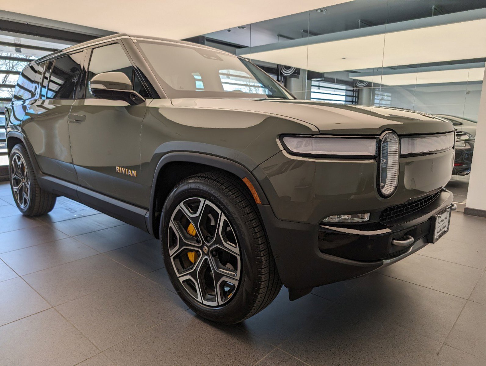 Used 2024 Rivian R1S Adventure with VIN 7PDSGABL4RN034131 for sale in Littleton, CO