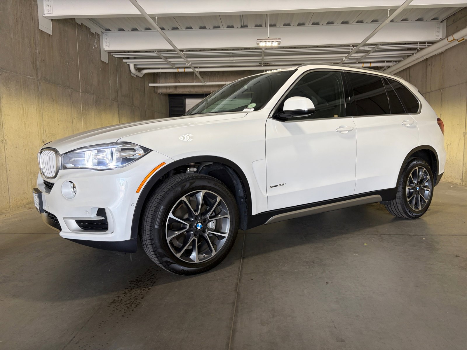 2018 BMW X5 xDrive35i's photo