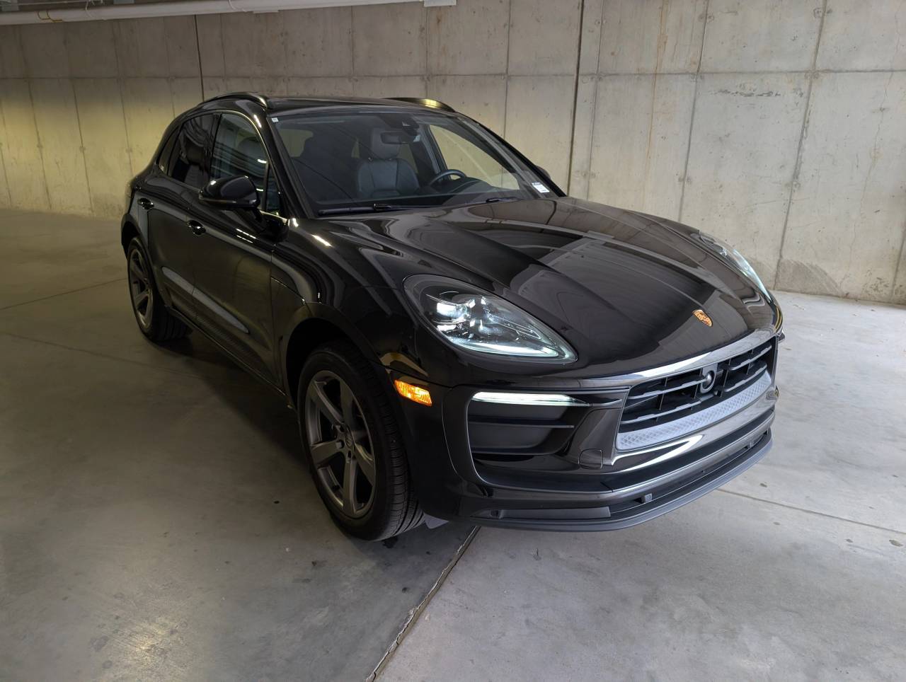 2025 Porsche Macan - Photo 11
