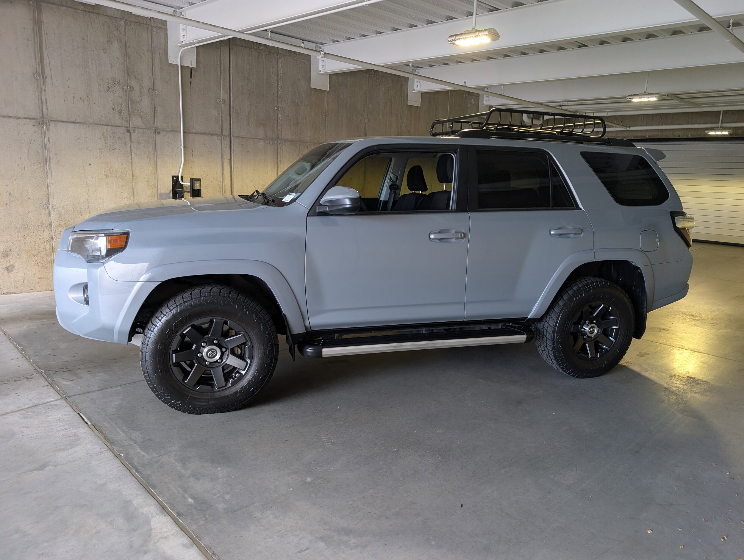 2021 Toyota 4Runner Trail Special Edition photo 2
