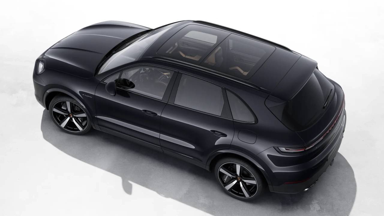 2026 Porsche Cayenne E-Hybrid photo 4