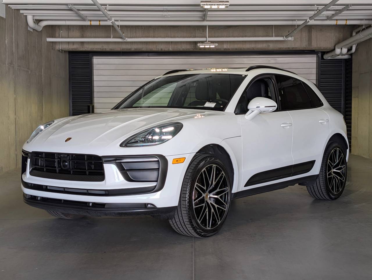 2026 Porsche Macan's photo