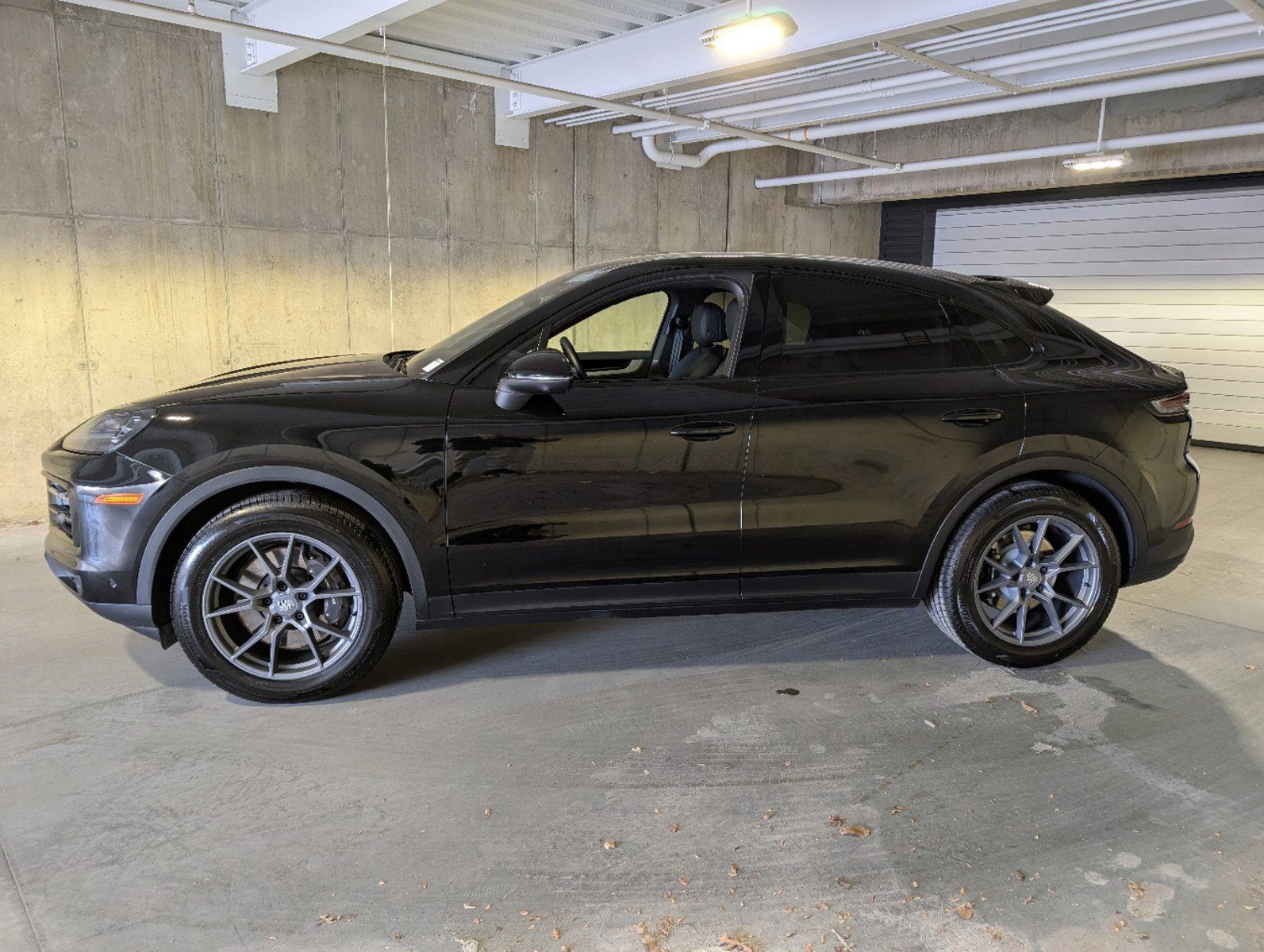 Certified 2024 Porsche Cayenne Coup Base with VIN WP1BA2AY8RDA55189 for sale in Littleton, CO