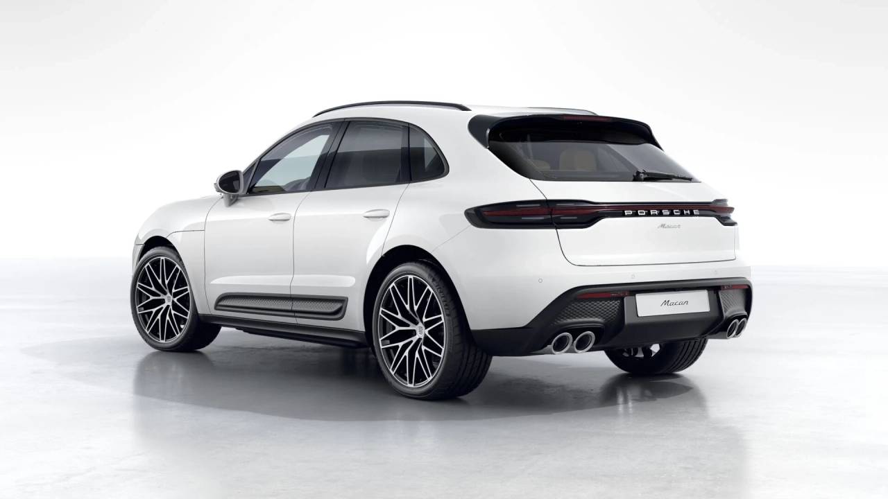 2026 Porsche Macan T photo 3