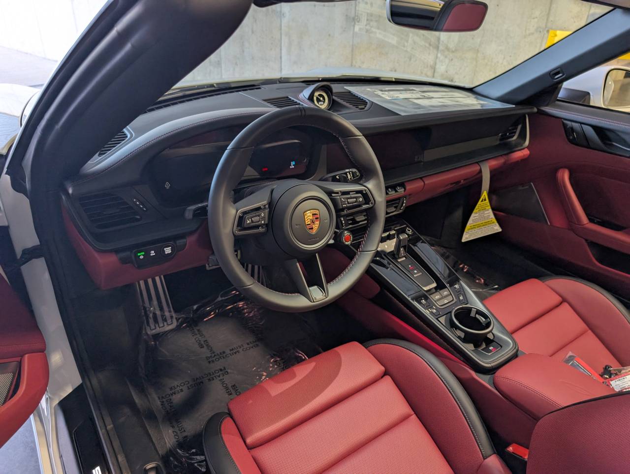 2026 Porsche 911 4 GTS photo 4
