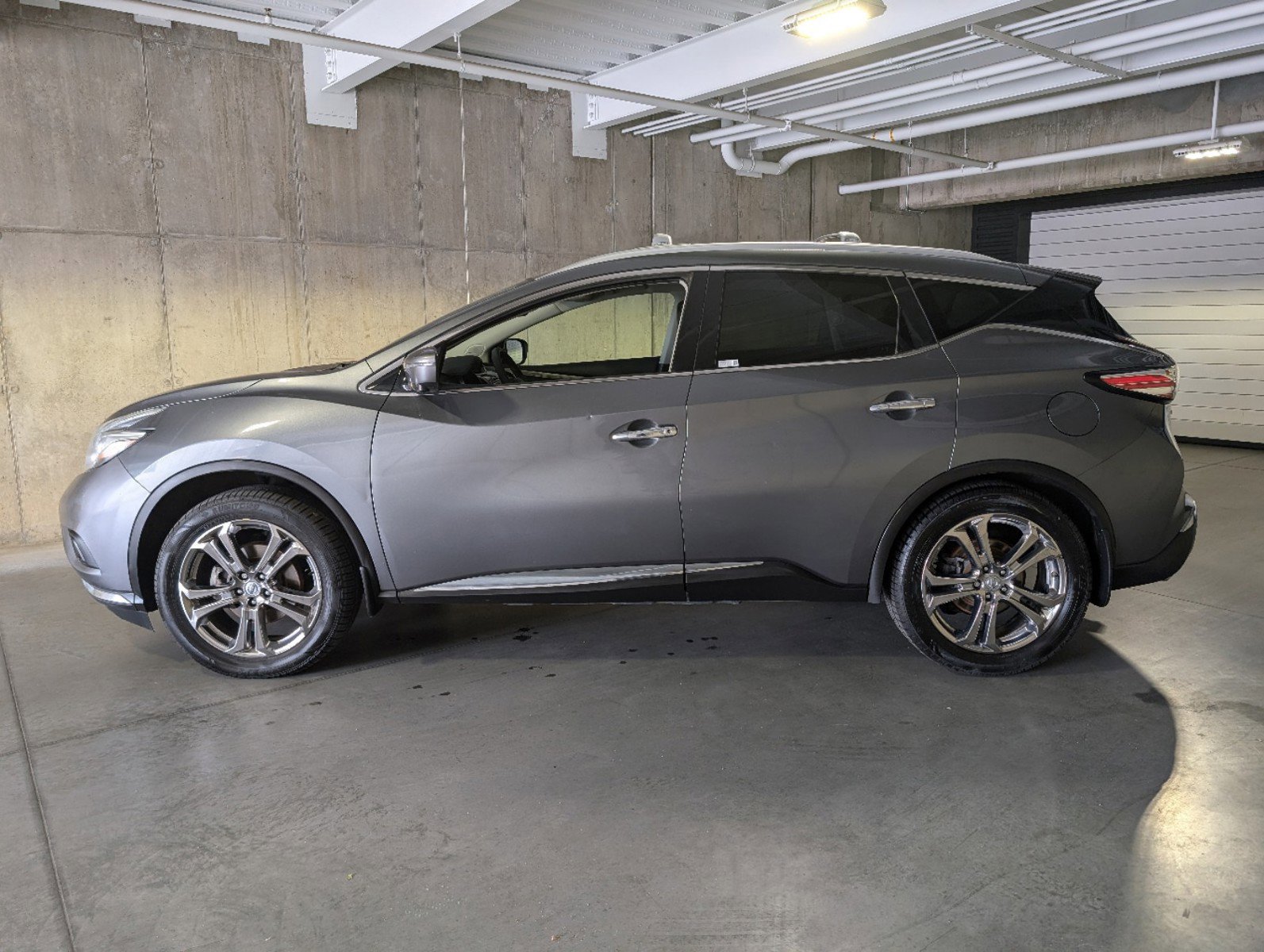 Used 2016 Nissan Murano Platinum with VIN 5N1AZ2MH2GN140713 for sale in Littleton, CO