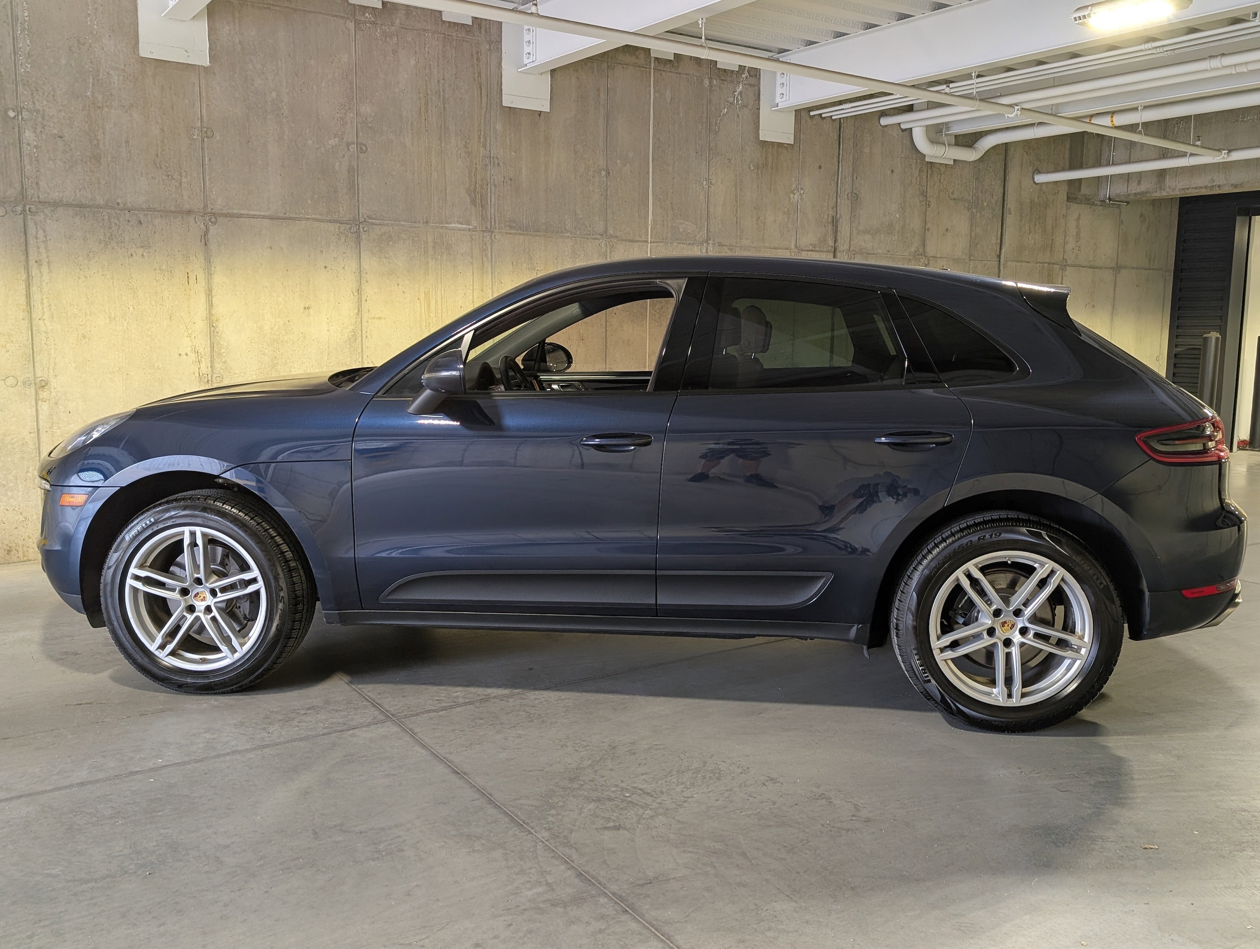 Used 2018 Porsche Macan Base with VIN WP1AA2A51JLB01618 for sale in Littleton, CO