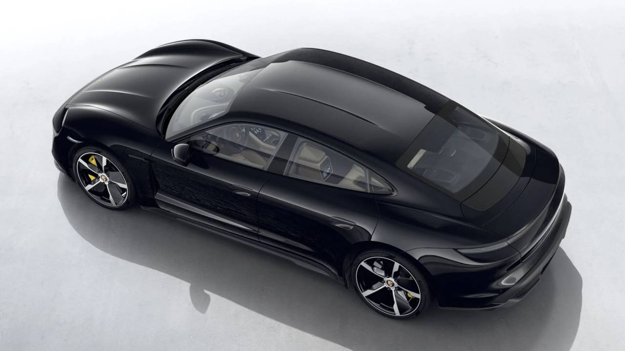 2021 Porsche Taycan Turbo S photo 4