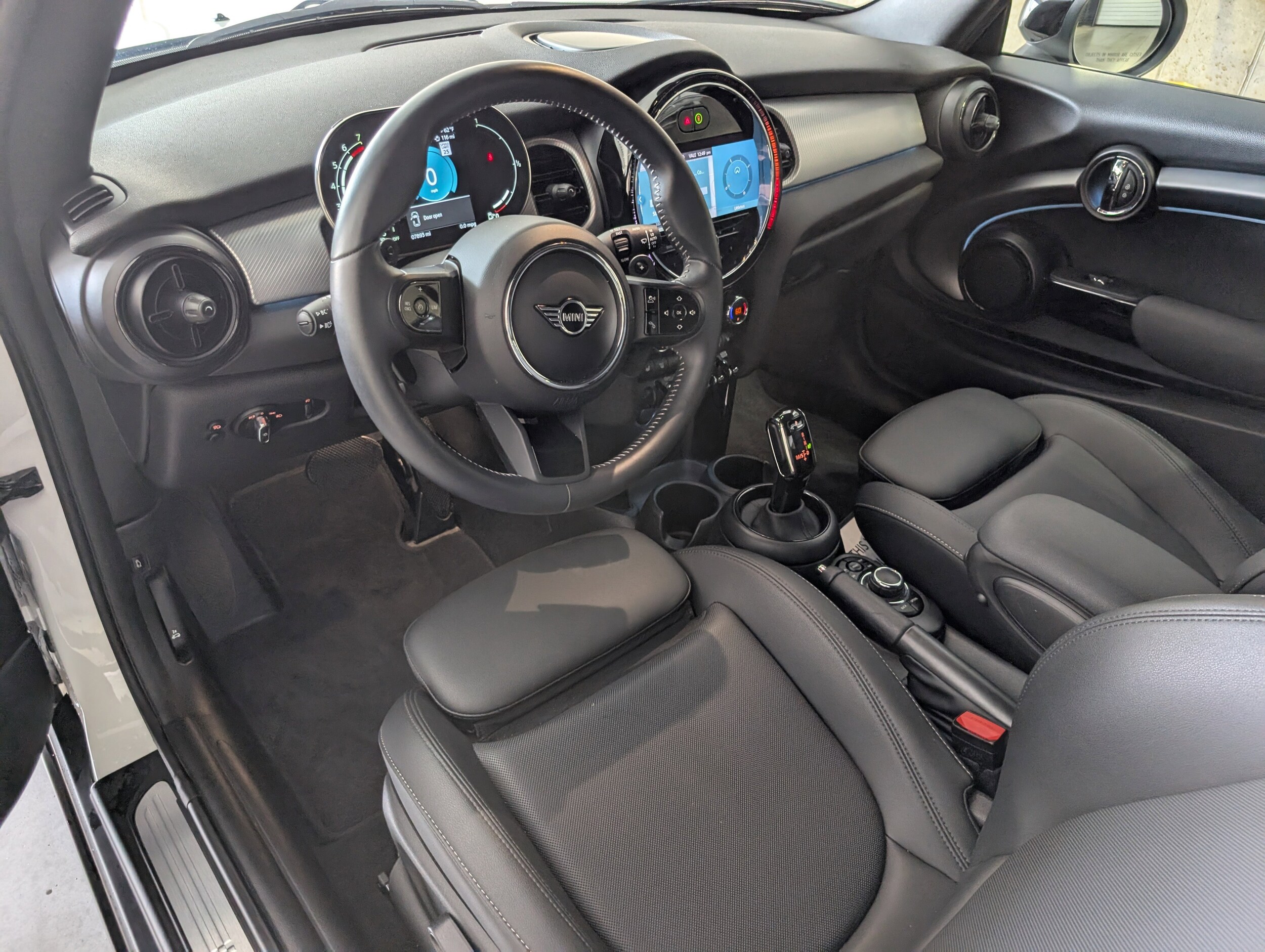2024 Mini Cooper Convertible S photo 4