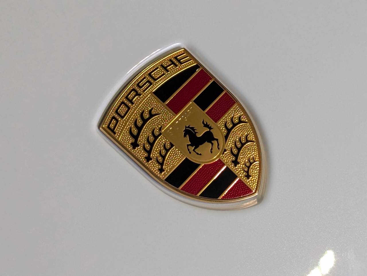 2025 Porsche Macan - Photo 14