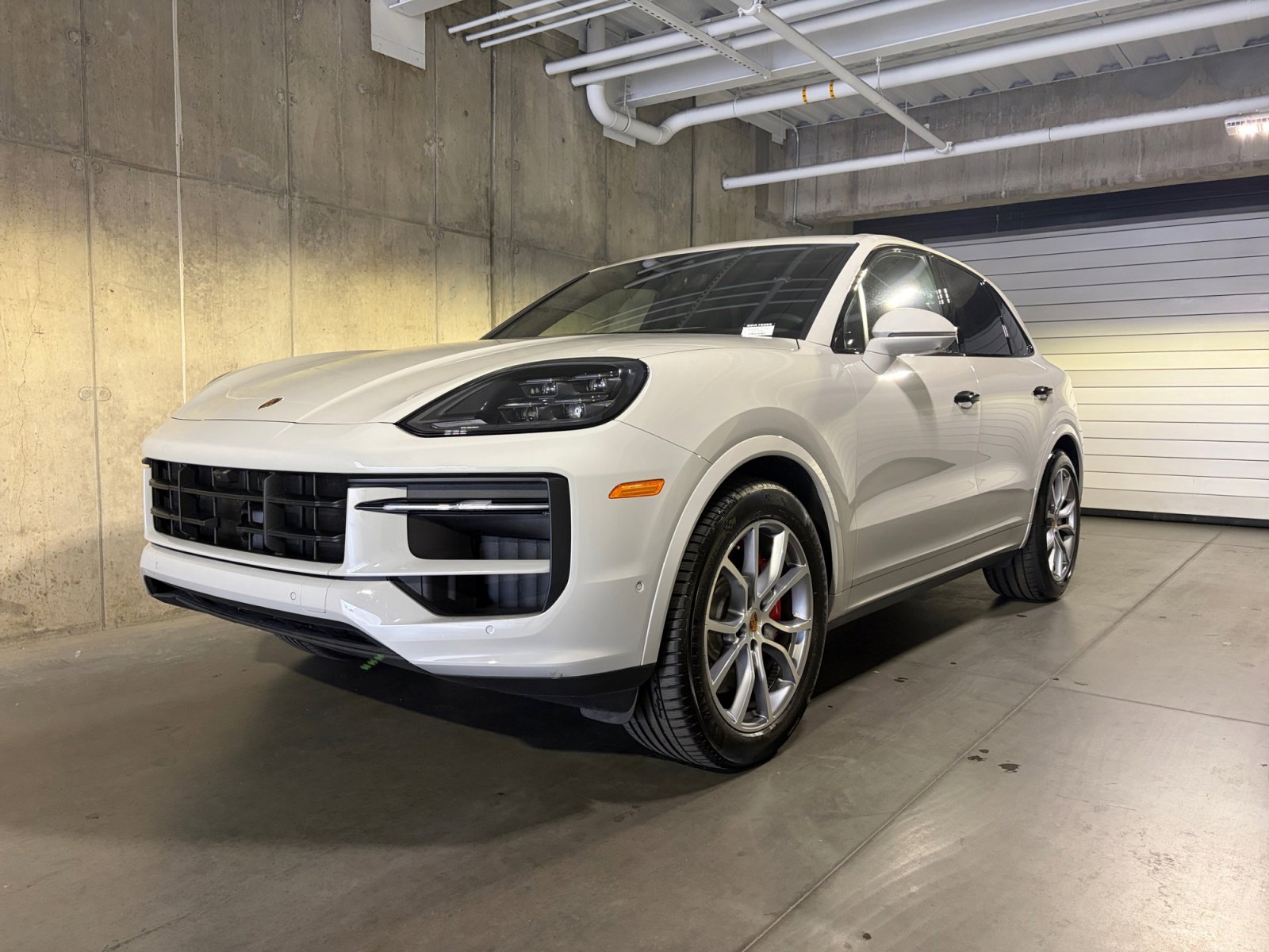 2025 Porsche Cayenne S's photo