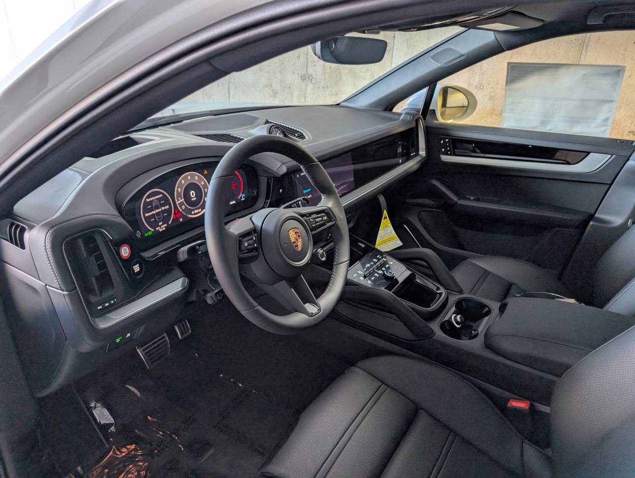 2026 Porsche Cayenne S Coupe photo 4